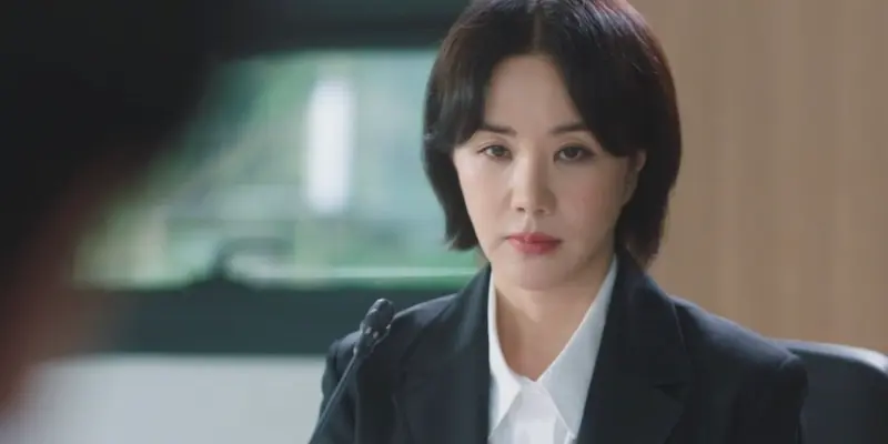 Uhm Jung-hwa in Doctor Cha Ep 2