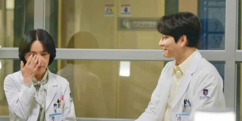 Uhm Jung-hwa and Min Woo-hyuk in Doctor Cha Episode 15